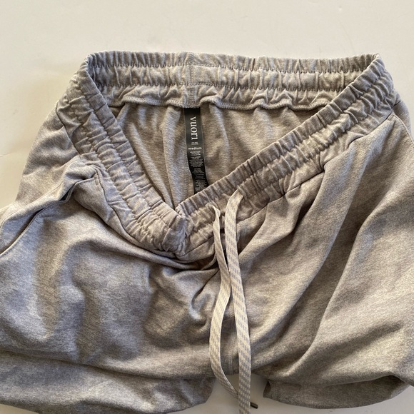 EUC Vuori Gray Camouflage Women's Jogger Pants - Picture 6 of 7